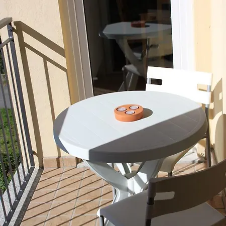 Family - Trilo Apartman *